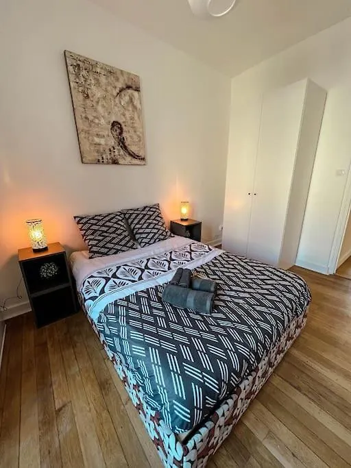 Apartment Le Spacieux Et Confortable A 15Min De La Gare Valence